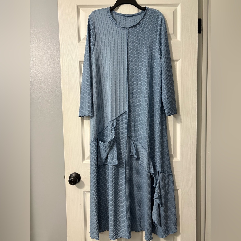 Elegant Blue Maxi Dress